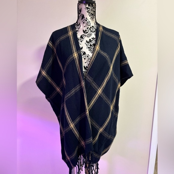 Loft Navy and Tan Plaid Poncho/shawl - Picture 7 of 8